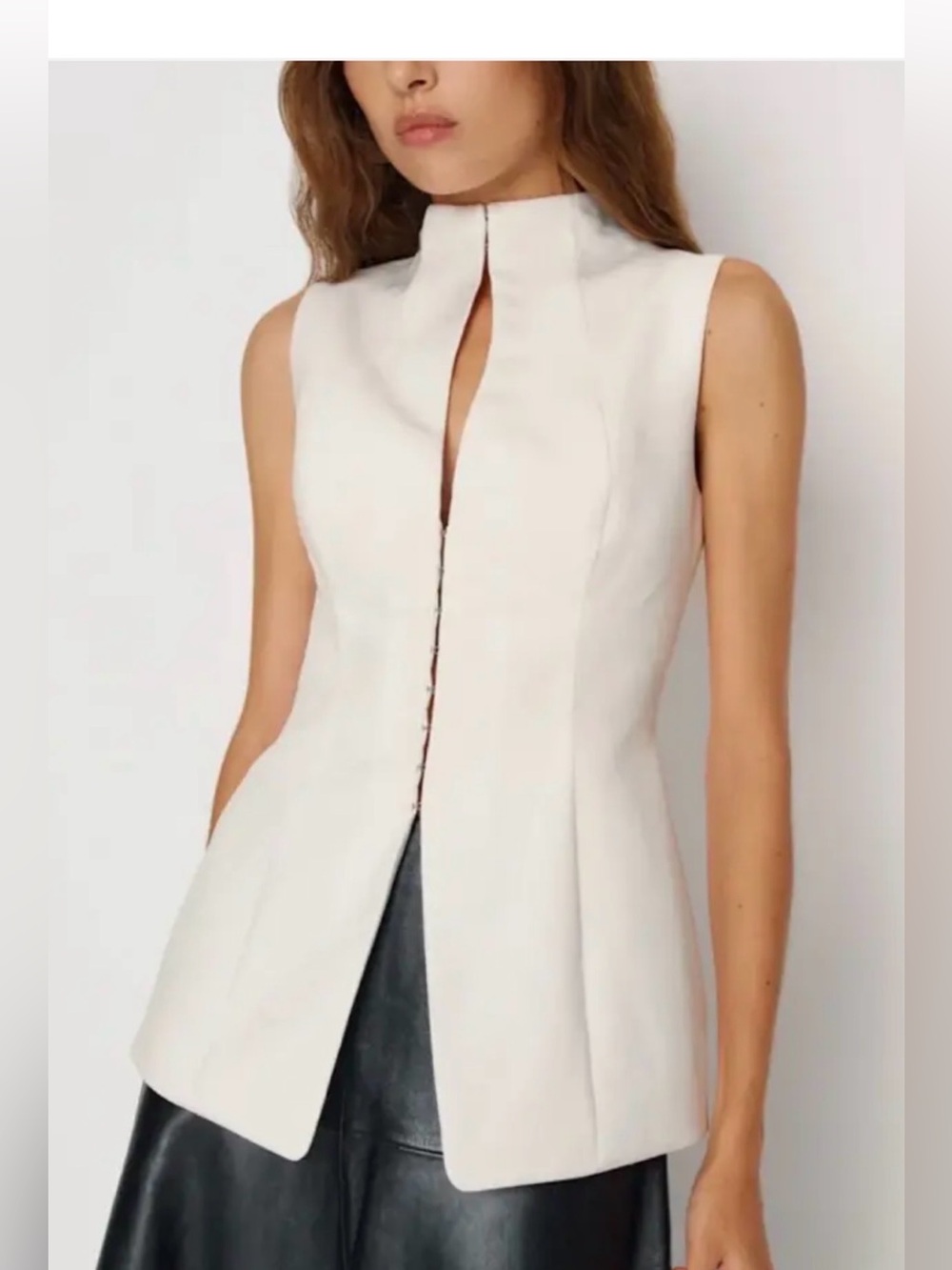 Esena Top Reformation